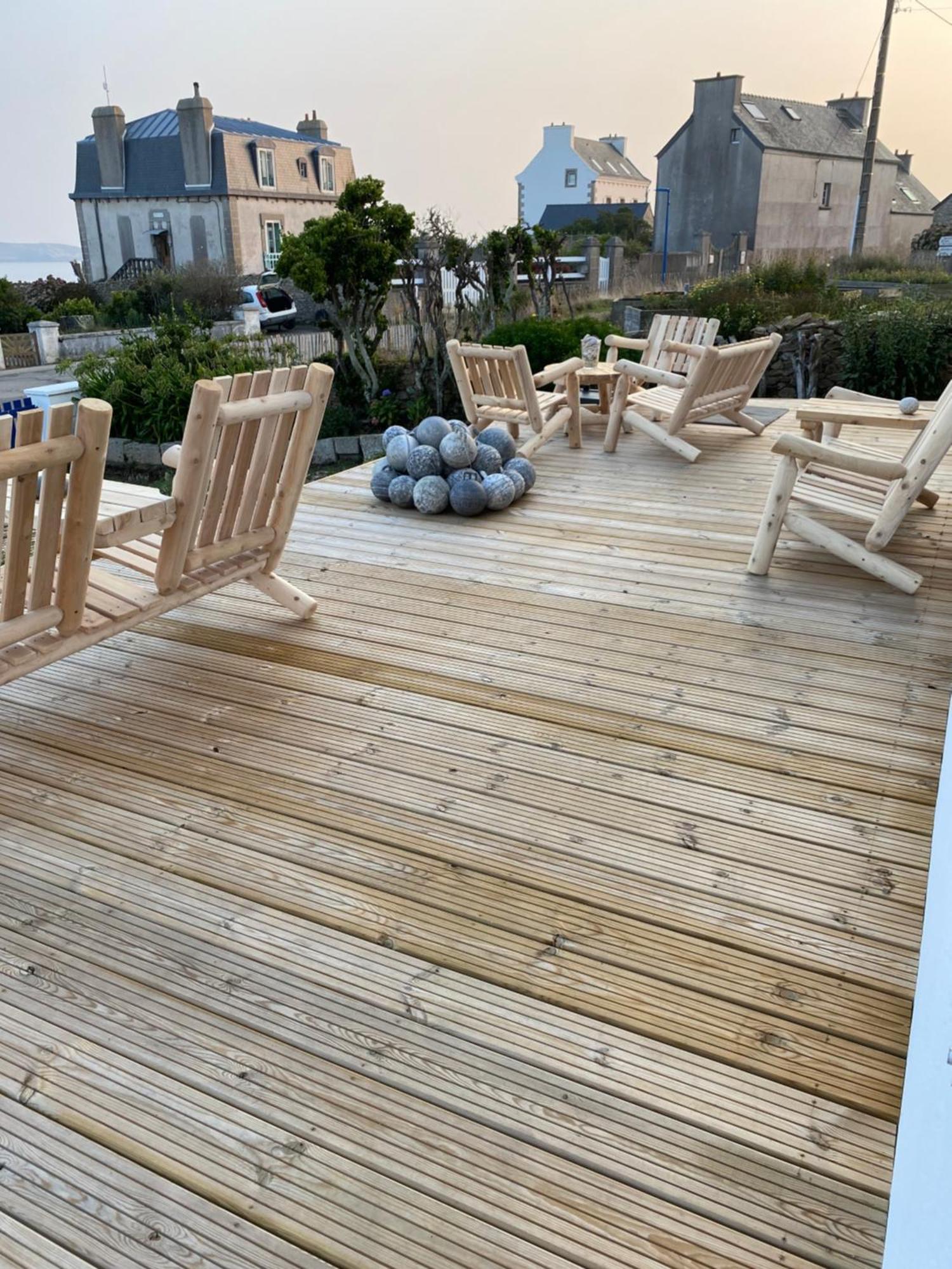 L'Atelier De Mezareun Bed & Breakfast Ushant Exterior photo